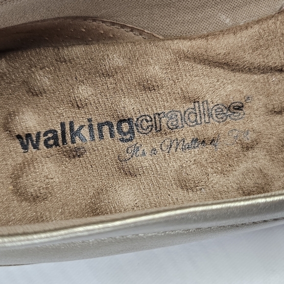 Walking Cradles gold and silver loafer with woven front 8.5 N - Picture 11 of 13